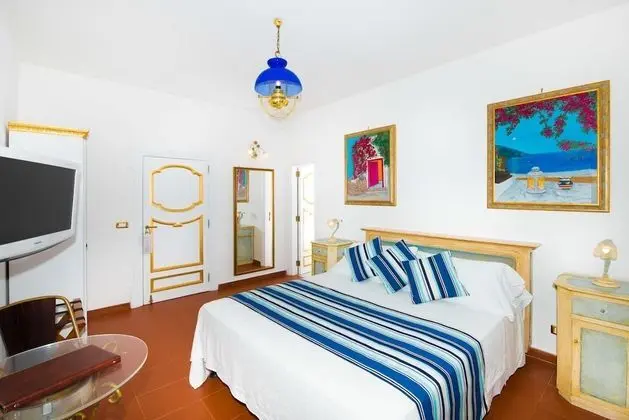 Tek Büyük Yataklı Oda, 1 Büyük (Queen) Boy Yatak, Kısmi Deniz Manzaralı (Dublin Suite)