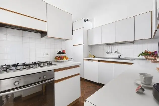 Apart Daire, 6 Yatak Odası