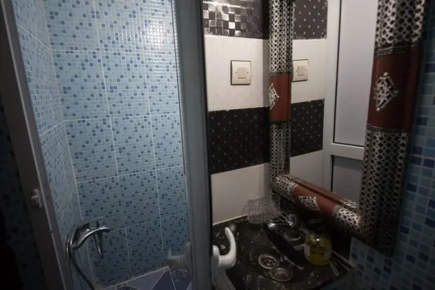 Habitación Triple completa con aire acondicionado Nº1