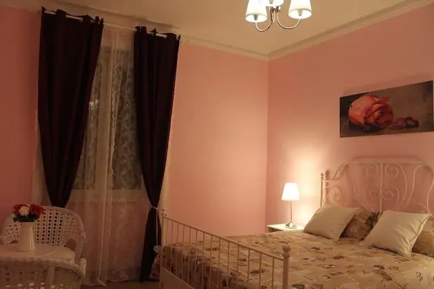 Deluxe Tek Büyük Yataklı Oda (External private bathroom)