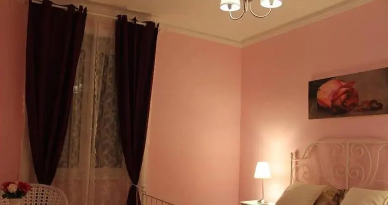 Deluxe Tek Büyük Yataklı Oda (External private bathroom)