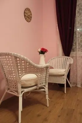 Odada yemek servisi