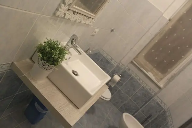 Standard Tek Büyük Yataklı Oda, Ortak Banyo