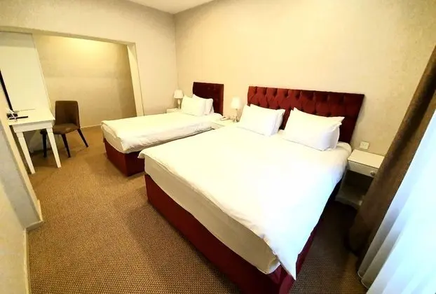 Deluxe Üç Kişilik Oda