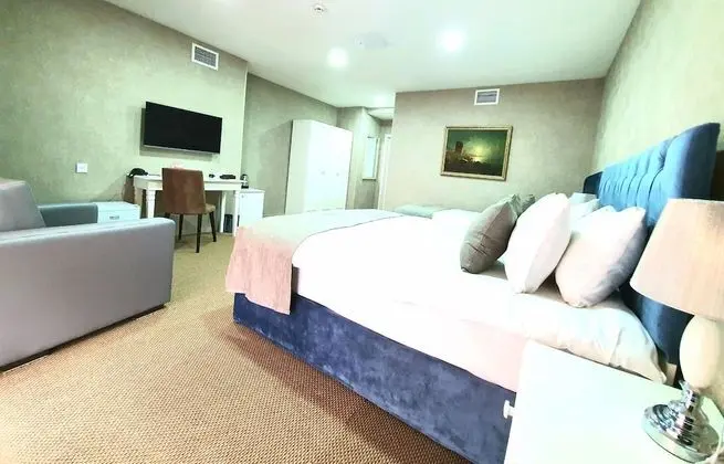 Deluxe Üç Kişilik Oda