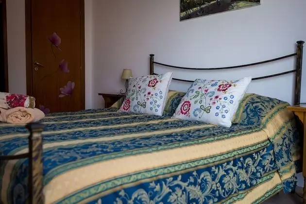 Tek Büyük Yataklı Oda, Ortak Banyo, Deniz Manzaralı