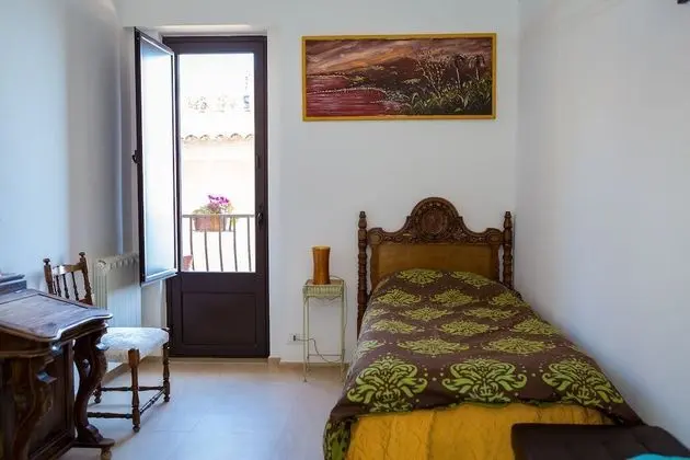 Tek Kişilik Oda, Ortak Banyo, Deniz Manzaralı