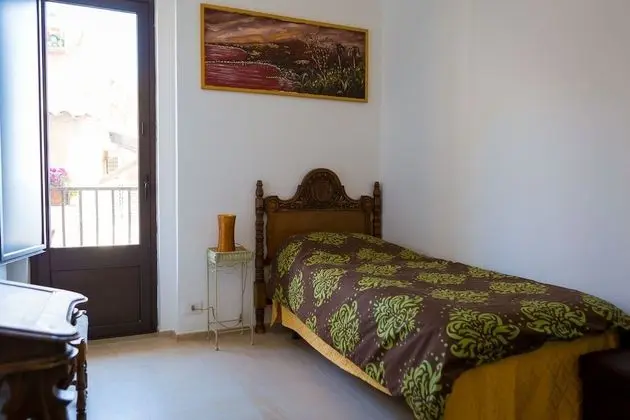 Tek Kişilik Oda, Ortak Banyo, Deniz Manzaralı