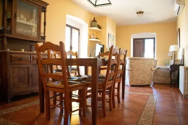 Ev, Birden Çok Yatak Odası (Planta baja)