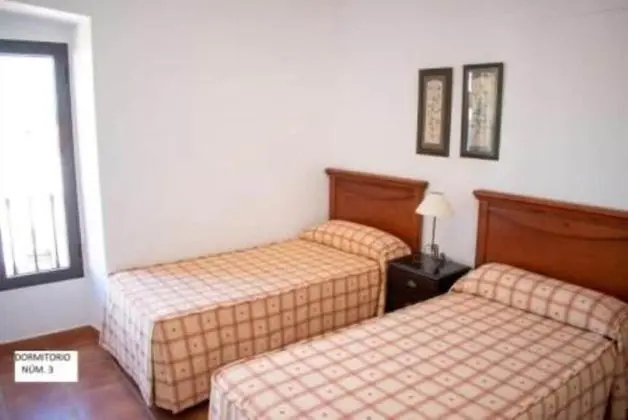 Ev, Birden Çok Yatak Odası (Planta baja)