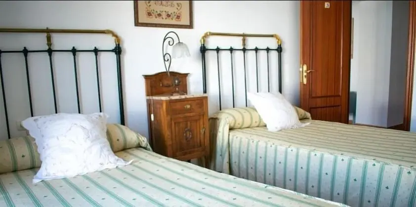 Ev, Birden Çok Yatak Odası (Planta baja)