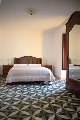 Ev, Birden Çok Yatak Odası (Planta baja)