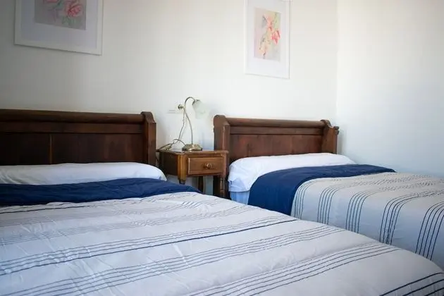 Ev, Birden Çok Yatak Odası (Planta baja)