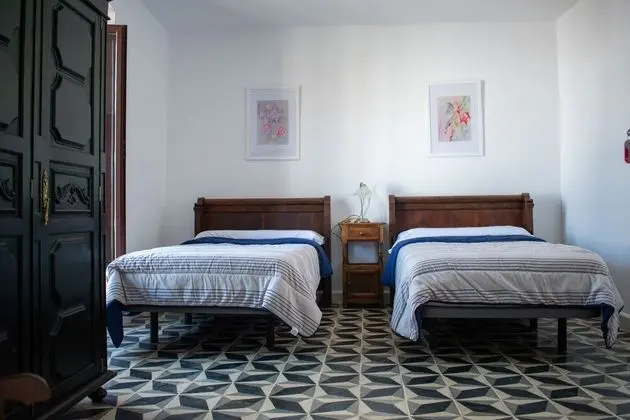 Ev, Birden Çok Yatak Odası (Planta baja)