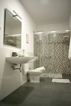 Ev, Birden Çok Yatak Odası (Planta baja)