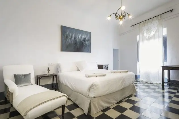 Design Tek Büyük veya İki Ayrı Yataklı Oda (La Marquesa)
