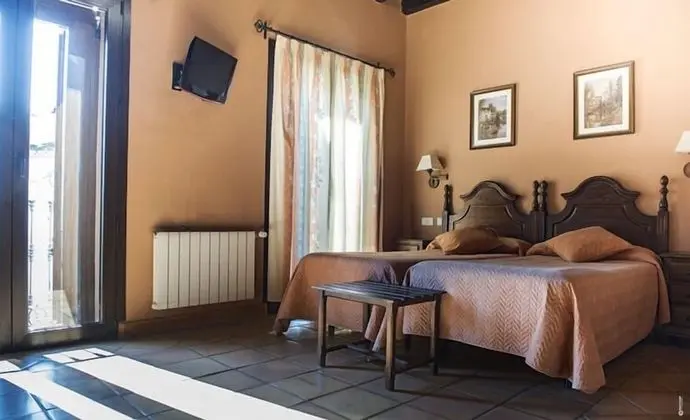 Tek Büyük veya İki Ayrı Yataklı Oda