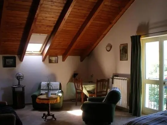 Economy Apart Daire, 1 Yatak Odası, Küçük Mutfak, Zemin Kat (The Oscar Wilde Apartment)