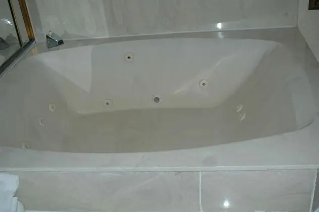 Süit, Birden Çok Yatak, Havuz Manzaralı