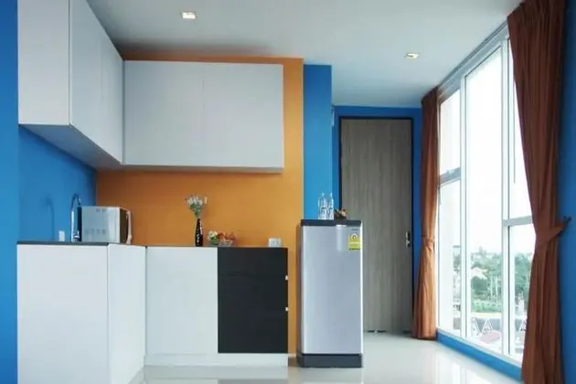 Deluxe Studio