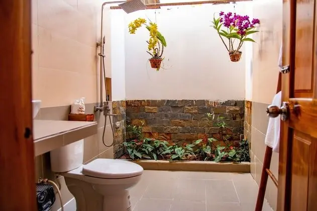 Family Bungalov, Sigara İçilmez, Avlu