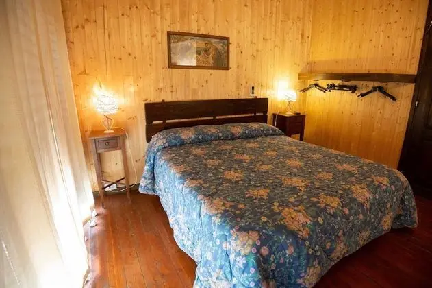 Tek Büyük veya İki Ayrı Yataklı Oda (3)