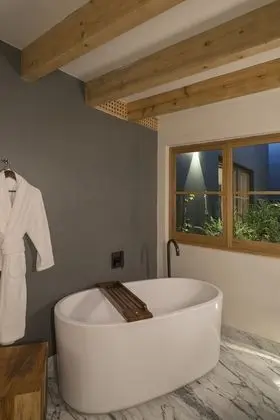 Suite 5