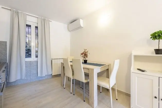 Traditional Tek Büyük Yataklı Oda