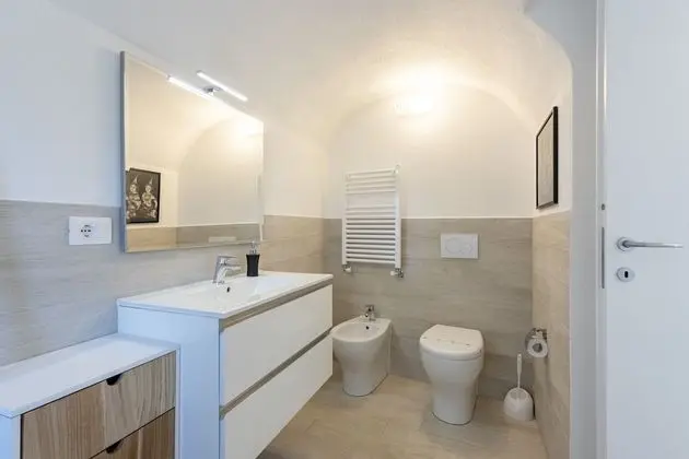 Traditional Tek Büyük Yataklı Oda