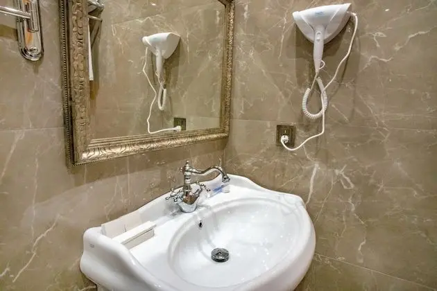 Deluxe Tek Büyük veya İki Ayrı Yataklı Oda, Balkon