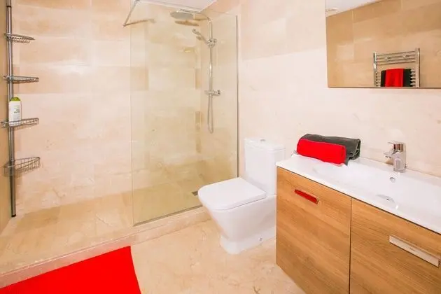 Family Tek Büyük Yataklı Oda, Teras, Havuz Kenarı