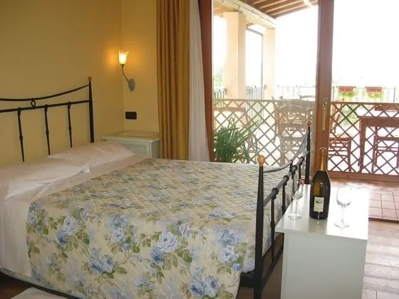 Tek Büyük Yataklı Oda