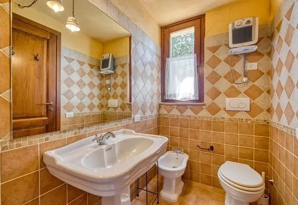 Family Ev, 2 Çift Kişilik Yatak, 2 Banyolu, Bahçeli (La Casetta Al Lago Incantato With)