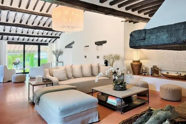 Villa, Sigara İçilebilir