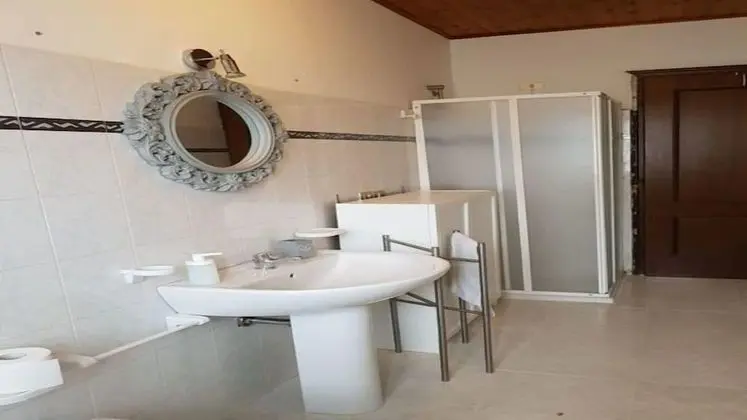 Standard Tek Büyük Yataklı Oda, Ortak Banyo