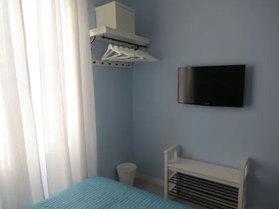 Basic Tek Büyük Yataklı Oda