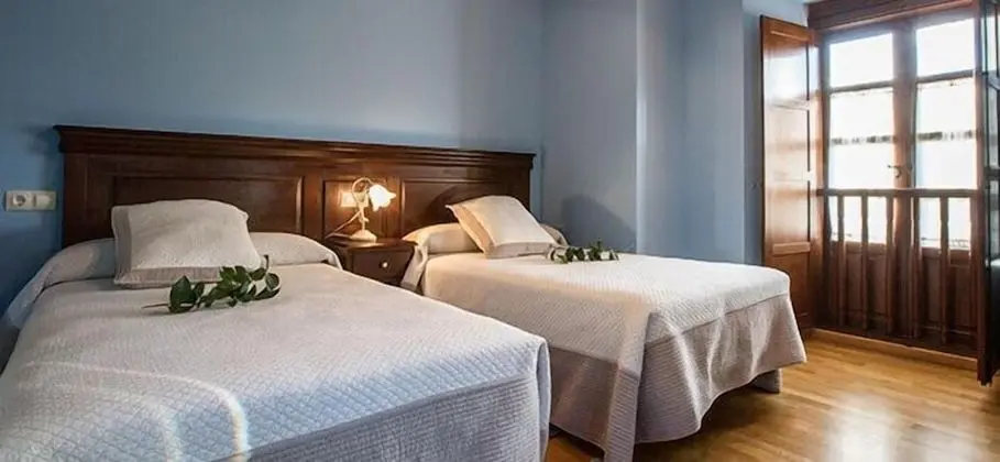 Tek Büyük veya İki Ayrı Yataklı Oda