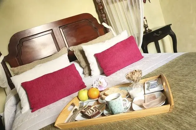 Deluxe Tek Büyük Yataklı Oda (for 2 people)