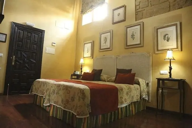 Deluxe Tek Büyük Yataklı Oda (for 2 people)