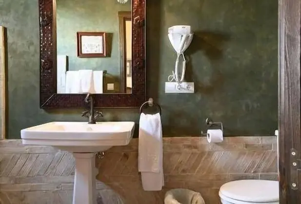 Superior Büyük Yataklı Tek Kişilik Oda