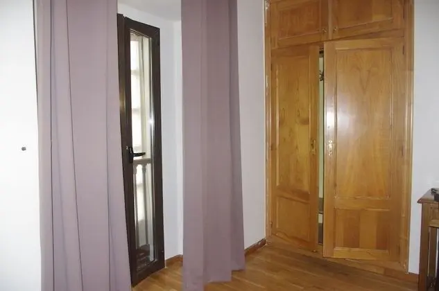 Tek Büyük Yataklı Oda (2 Adults + 1 Child)