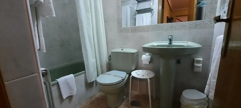 Family Üç Kişilik Oda, Şehir Manzaralı