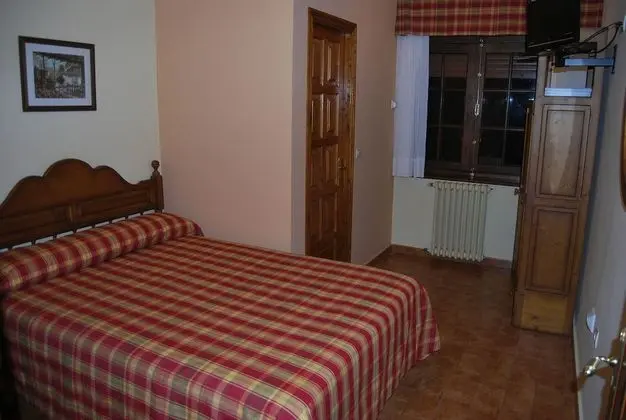 Tek Büyük Yataklı Oda (5)