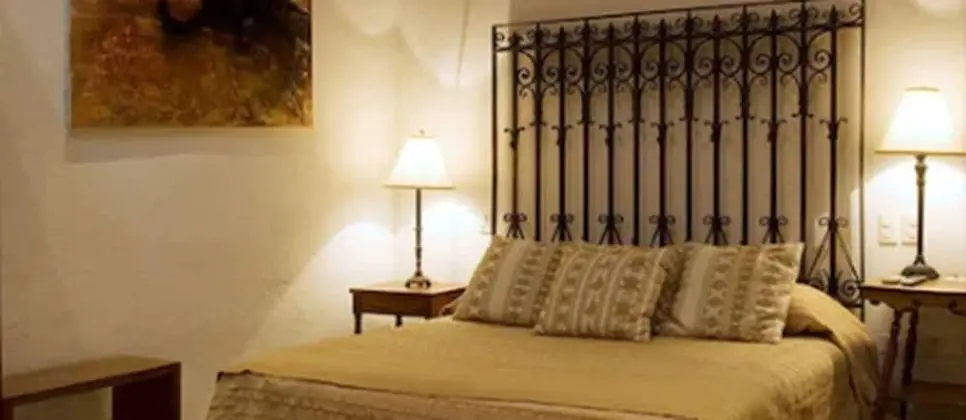 Monte Alban, 1 king bed