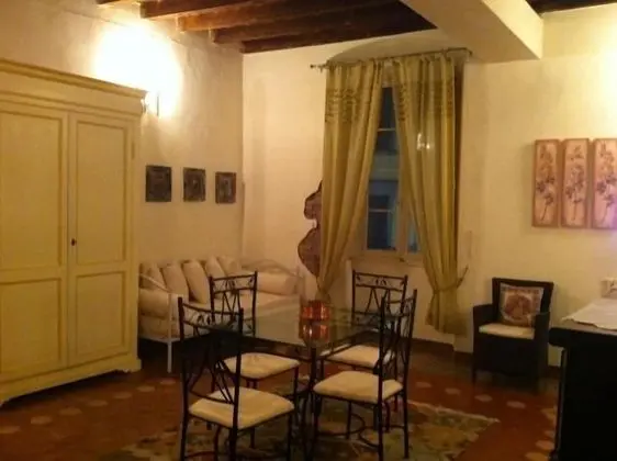 Apart Daire (PALAZZO SUITE Via Torquato Tasso 42)