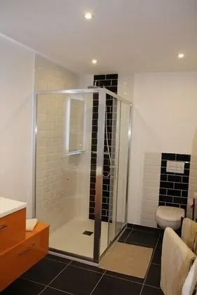 Tek Büyük veya İki Ayrı Yataklı Oda (Bérengère De Navarre)