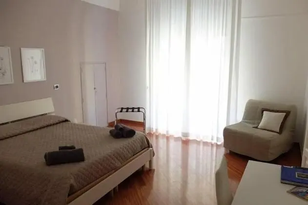 Üç Kişilik Oda