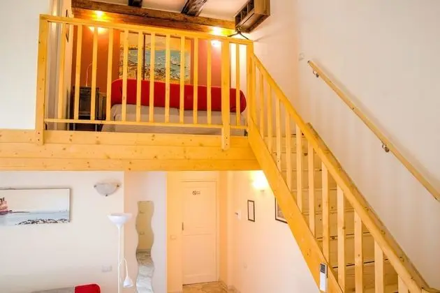 Süit, Balkon