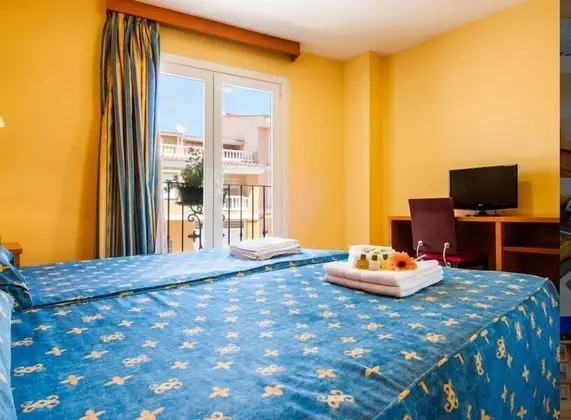 Superior Tek Büyük veya İki Ayrı Yataklı Oda