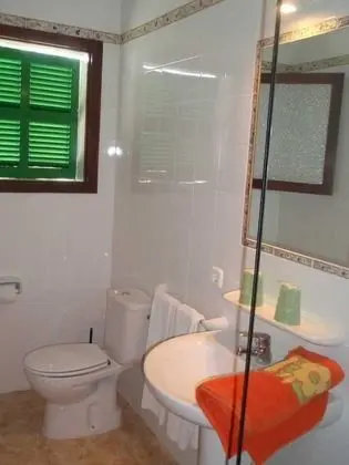 Büyük Yataklı Tek Kişilik Oda